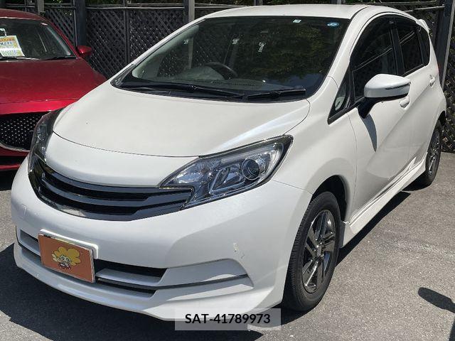 Nissan NOTE 2015-08 279951-1