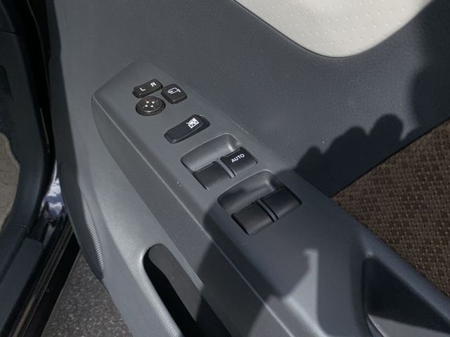 Nissan MOCO 2012-10 10554-17