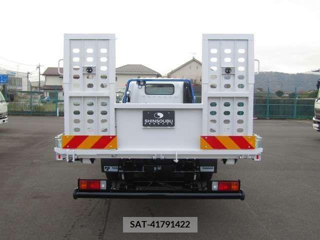 Mazda TITAN 2024-06 379818-5