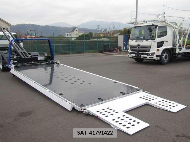 Mazda TITAN 2024-06 379818-15
