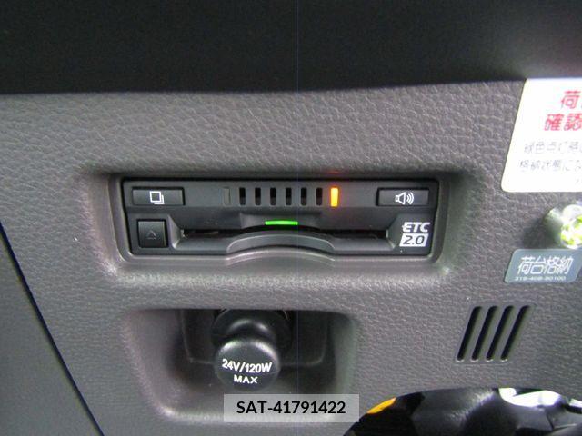 Mazda TITAN 2024-06 379818-27