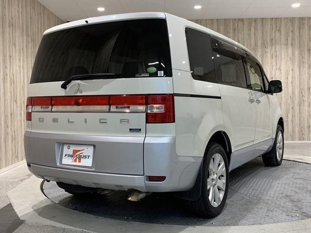 Mitsubishi DELICA D5 2013-03 11401-4