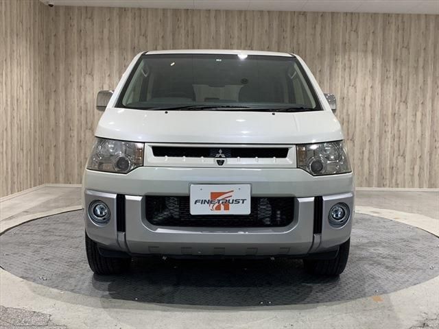 Mitsubishi DELICA D5 2013-03 11401-1