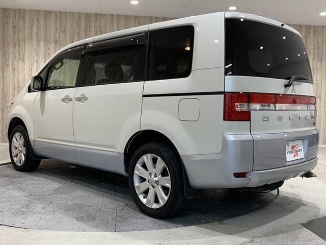 Mitsubishi DELICA D5 2013-03 11401-6