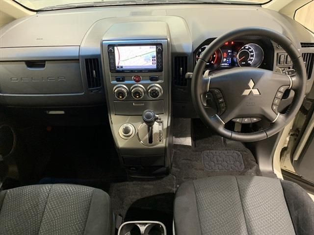 Mitsubishi DELICA D5 2013-03 11401-18