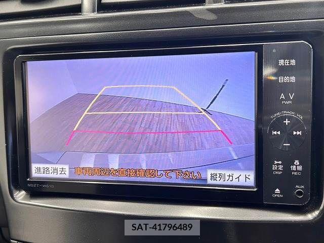 Toyota PRIUS ALPHA 2011-09 339185-3