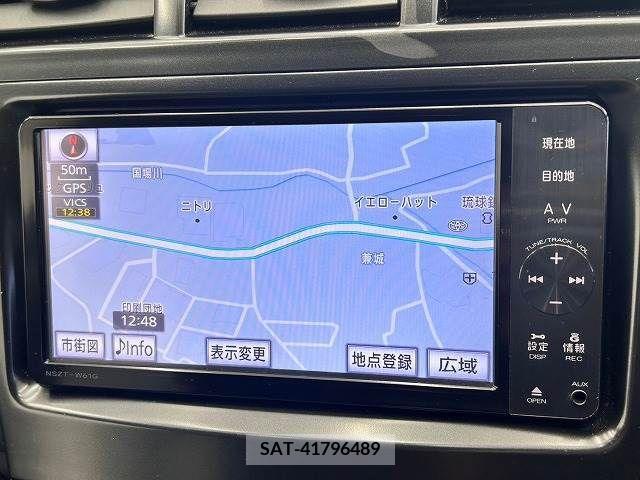 Toyota PRIUS ALPHA 2011-09 339185-2