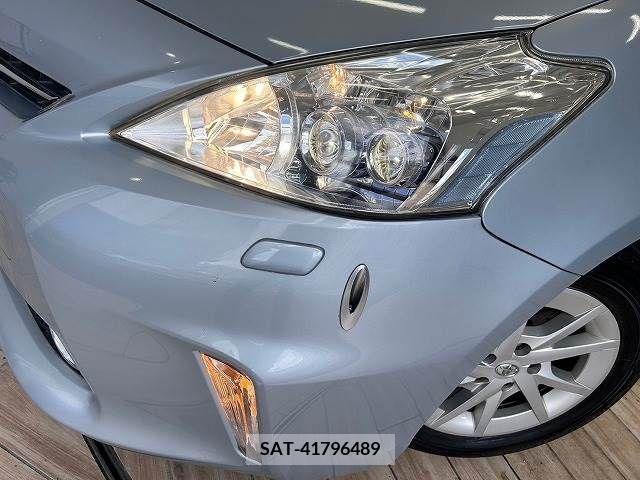 Toyota PRIUS ALPHA 2011-09 339185-17