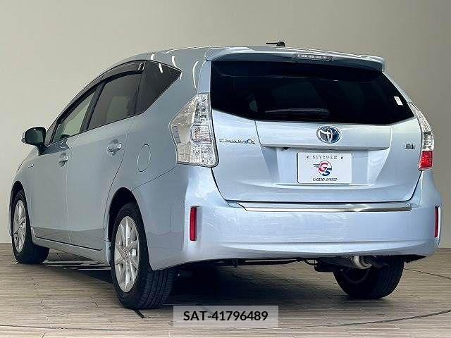Toyota PRIUS ALPHA 2011-09 339185-15