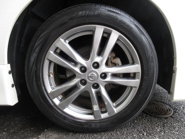 Nissan ELGRAND 2012-07 18252-4