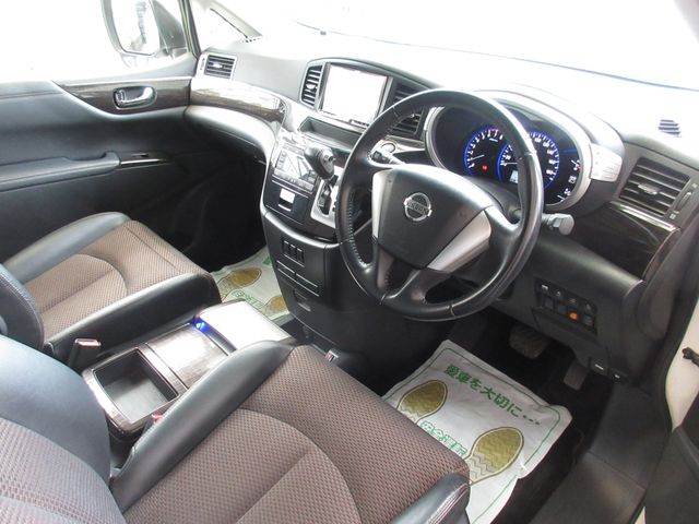 Nissan ELGRAND 2012-07 18252-6