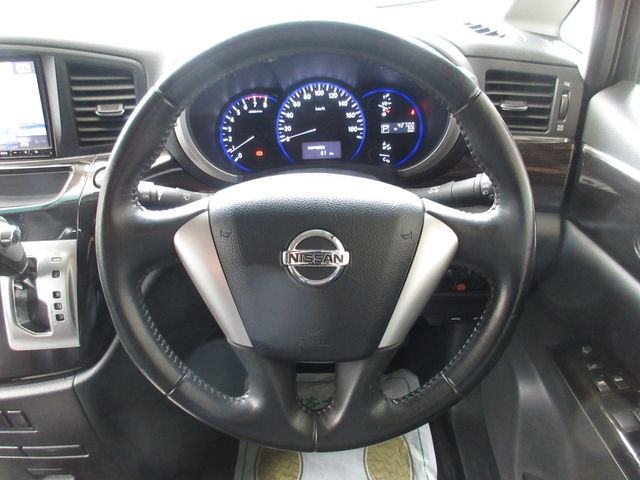 Nissan ELGRAND 2012-07 18252-17