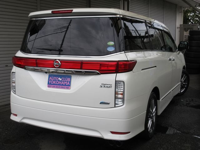 Nissan ELGRAND 2012-07 18252-26