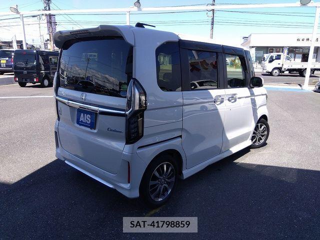 Honda N BOX CUSTOM 2021-01 307316-1