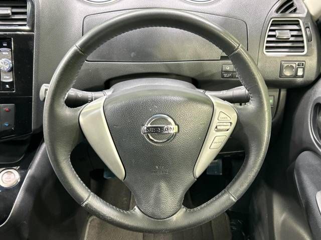 Nissan SERENA 2015-09 20517-12