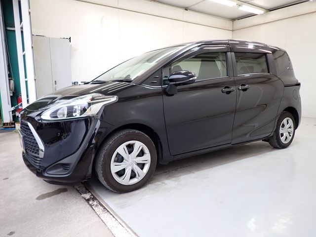Toyota SIENTA 2021-03 192173-6