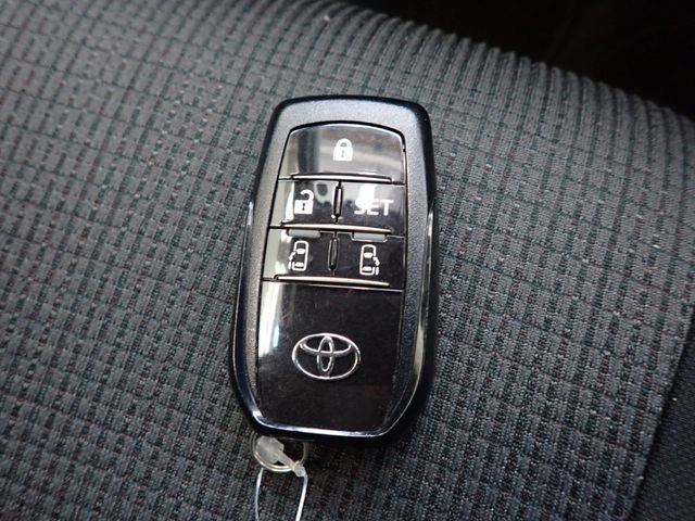 Toyota SIENTA 2021-03 192173-27