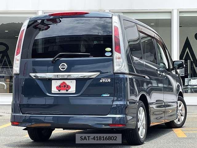 Nissan SERENA 2012-02 328299-2