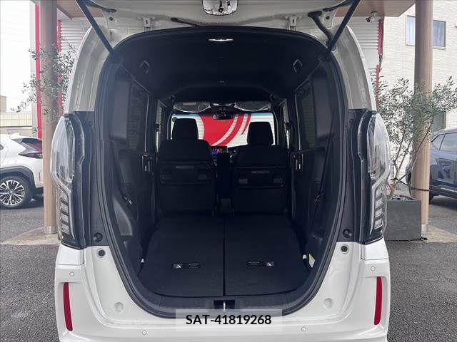 Honda N BOX CUSTOM 2022-07 307427-23