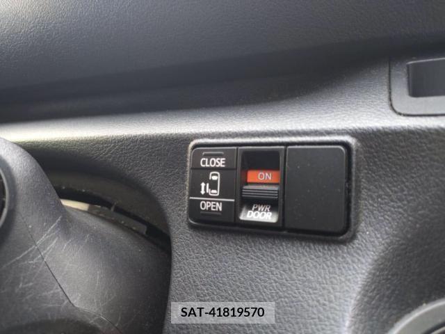 Toyota SIENTA 2016-01 351422-18