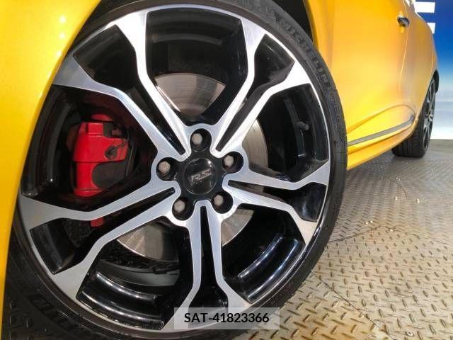 Renault LUTECIA 2016-06 380373-13