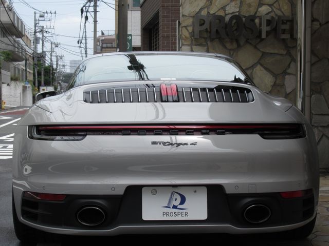 Porsche 911 2021-07 15141-10