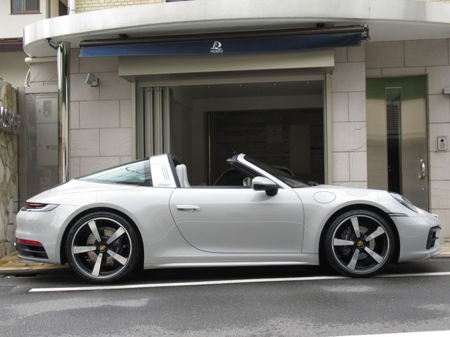 Porsche 911 2021-07 15141-9