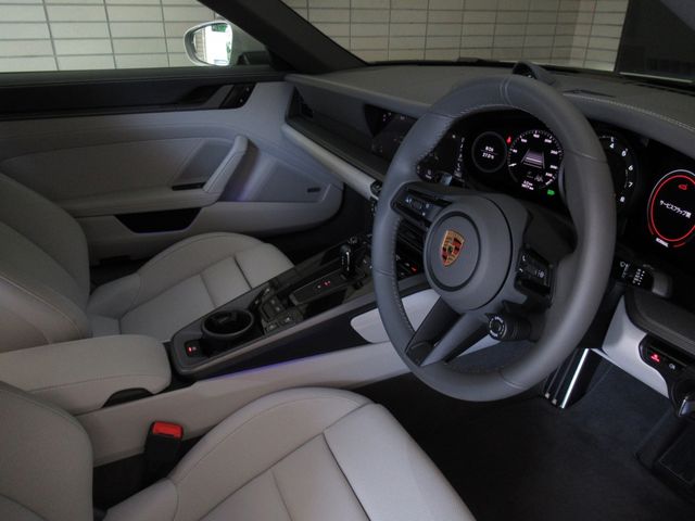 Porsche 911 2021-07 15141-16