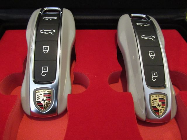 Porsche 911 2021-07 15141-25
