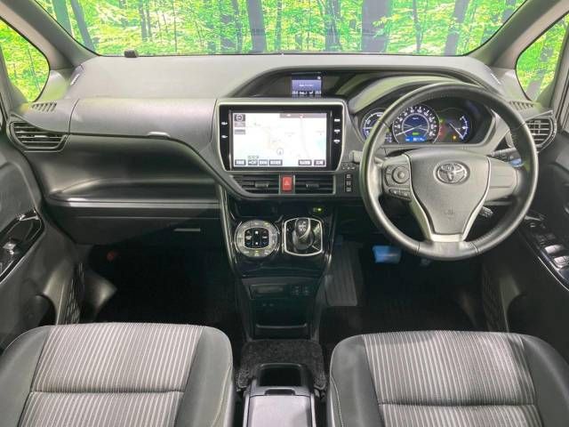 Toyota NOAH HYBRID 2017-07 28475-1