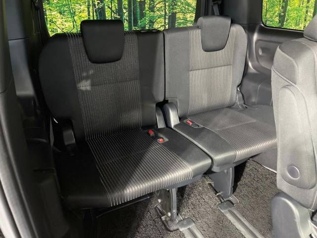 Toyota NOAH HYBRID 2017-07 28475-10