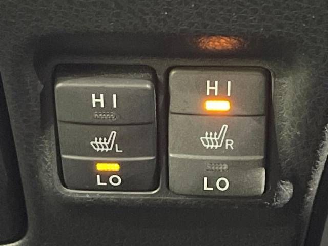 Toyota NOAH HYBRID 2017-07 28475-6
