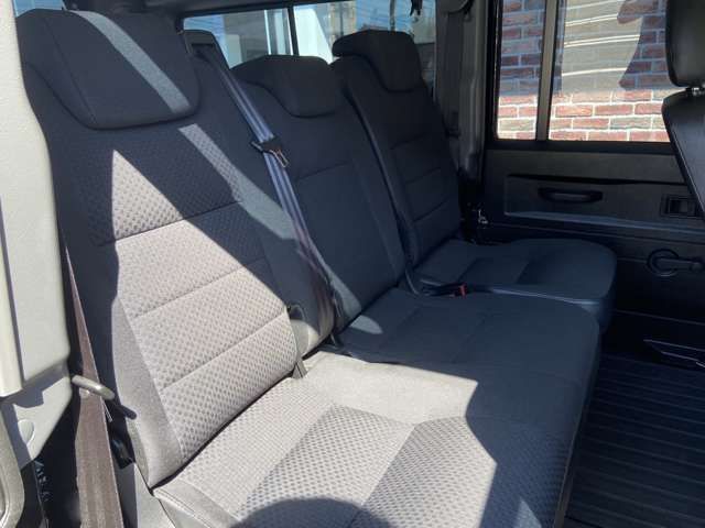 ROVER DEFENDER 2016-04 9792-19