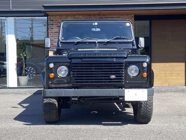 ROVER DEFENDER 2016-04 9792-3