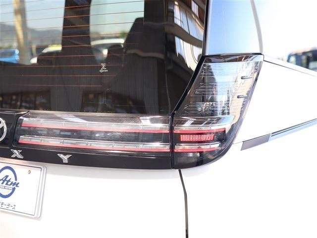 Toyota VOXY 2023-01 14701-8