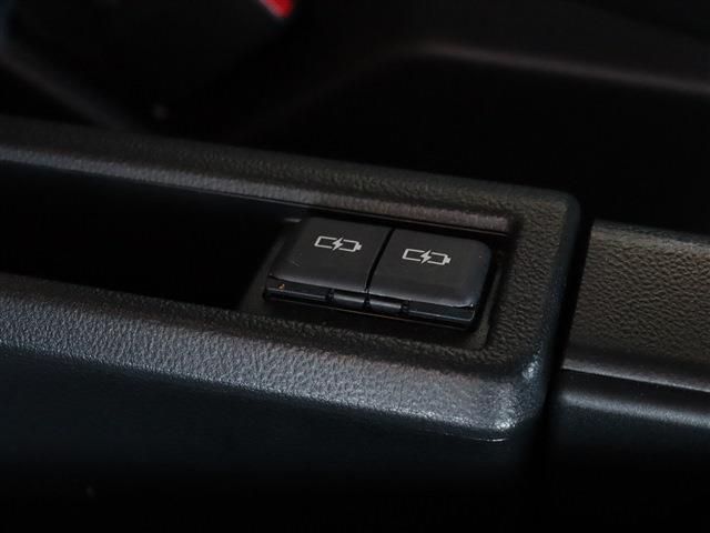 Toyota VOXY 2023-01 14701-29