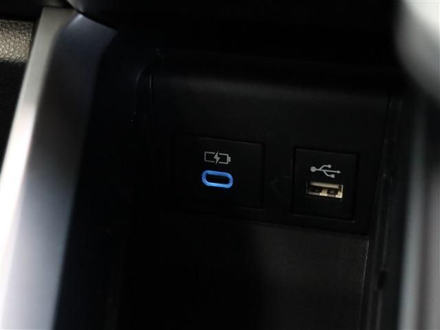 Toyota VOXY 2023-01 14701-19