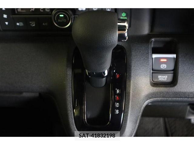 Honda N BOX CUSTOM 2024-03 392741-8