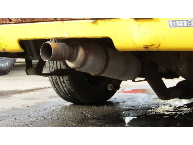 Nissan SUNNY TRUCK 1987-09 12067-5