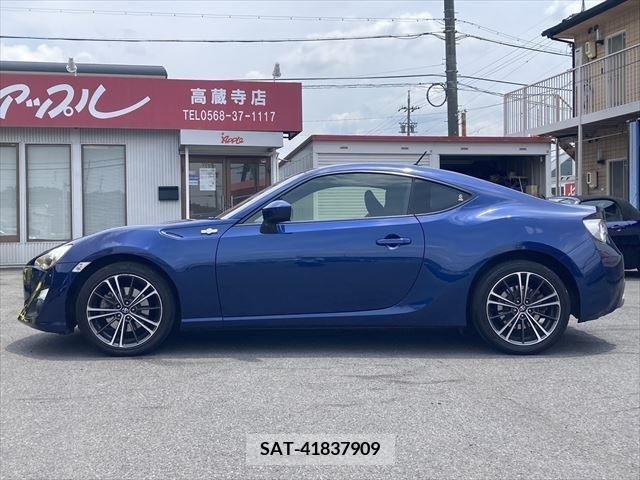 Toyota 86 2012-04 321126-7