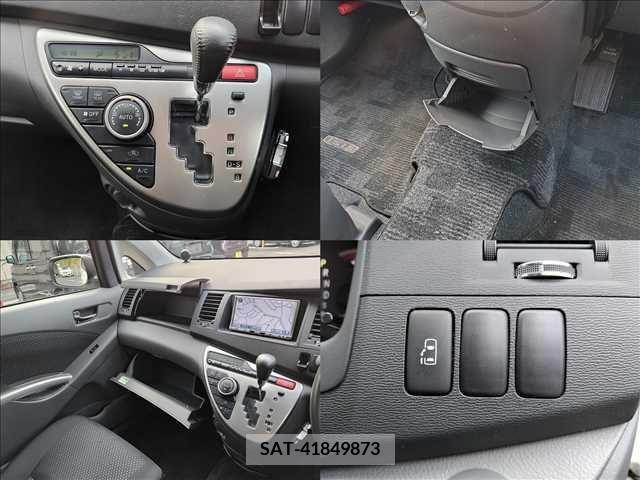 Toyota ISIS 2010-01 273126-11