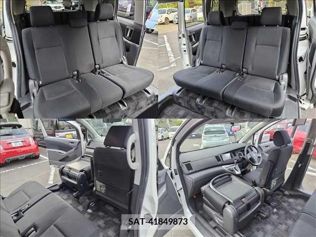 Toyota ISIS 2010-01 273126-6