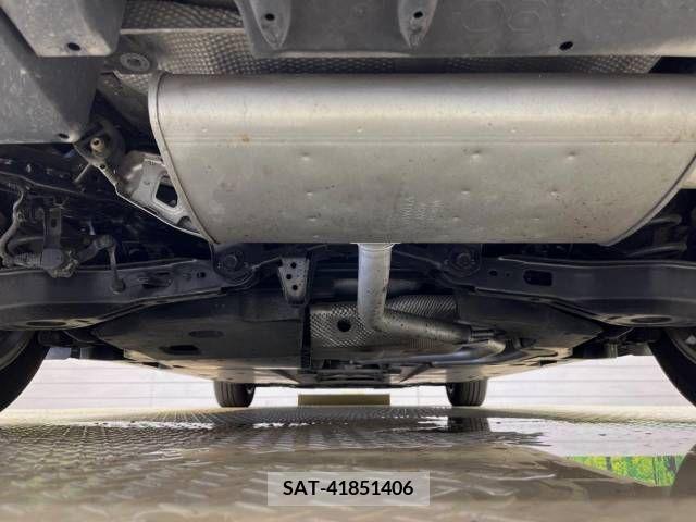 Toyota PRIUS 2017-05 329740-19