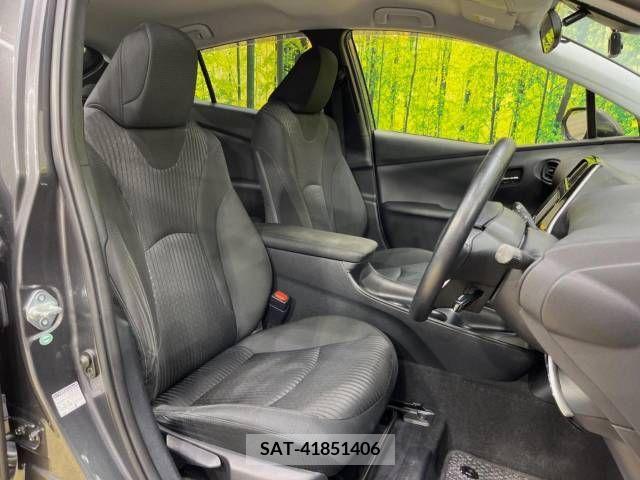 Toyota PRIUS 2017-05 329740-8