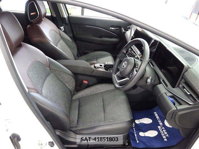 Nissan AURA 2021-08 356653-4