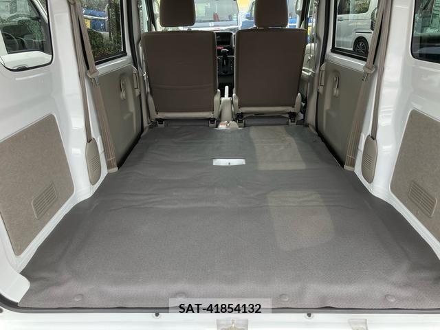 Suzuki EVERY 2023-05 384030-7