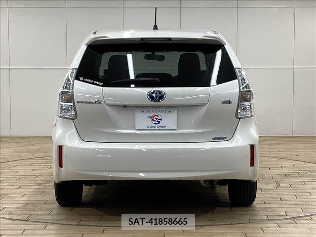 Toyota PRIUS ALPHA 2012-01 224937-14