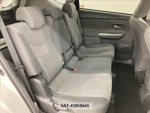 Toyota PRIUS ALPHA 2012-01 224937-12