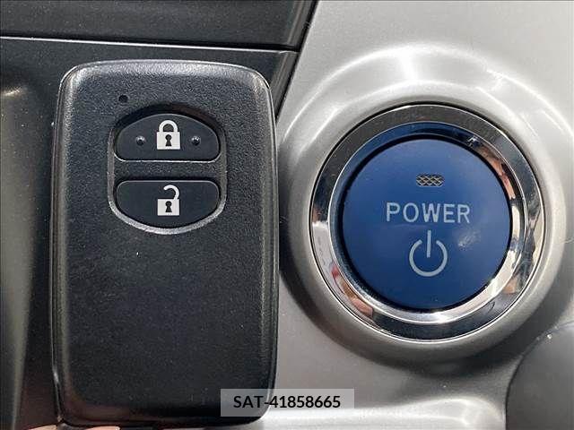Toyota PRIUS ALPHA 2012-01 224937-9