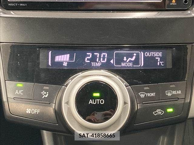 Toyota PRIUS ALPHA 2012-01 224937-6